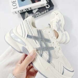 Botines mujer tipo asics filo plata 41